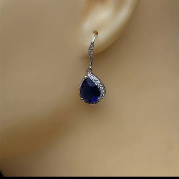 Pear Shaped Dangle Earrings with Silver Plated and AAA Cubic Zirconia - Picture 5 of 5